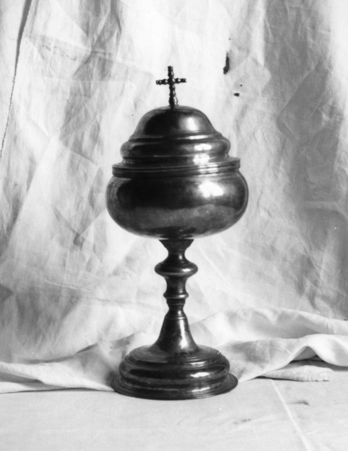 pisside, opera isolata - bottega ligure (sec. XVIII)