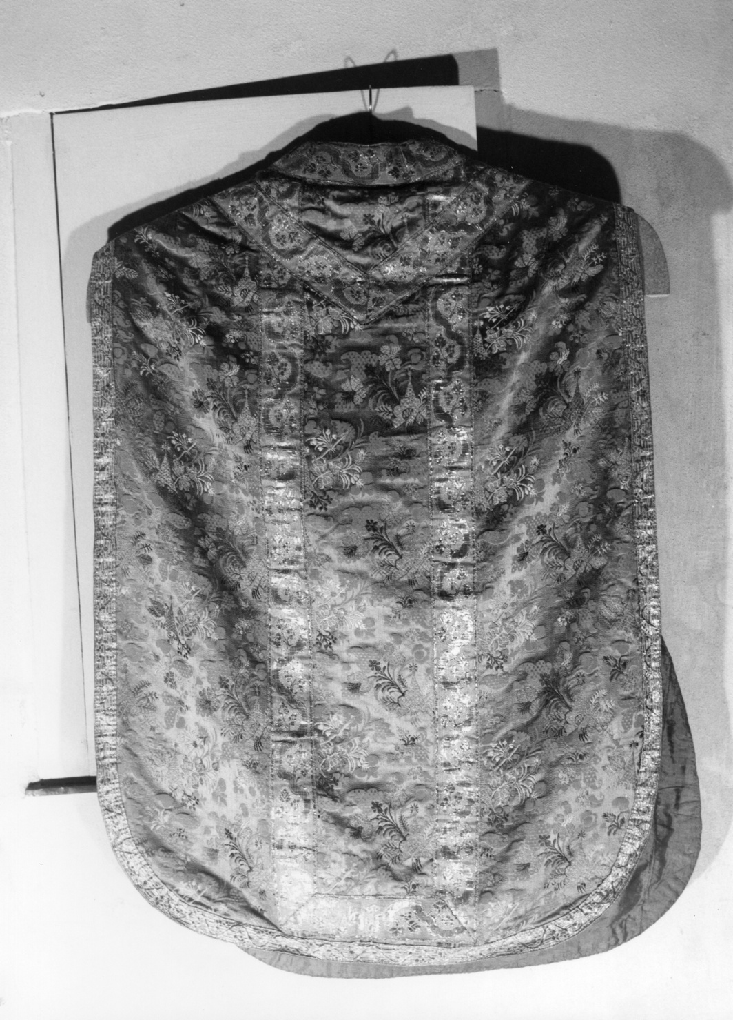 paramento liturgico, insieme - manifattura italiana (?) (secc. XVII/ XVIII)