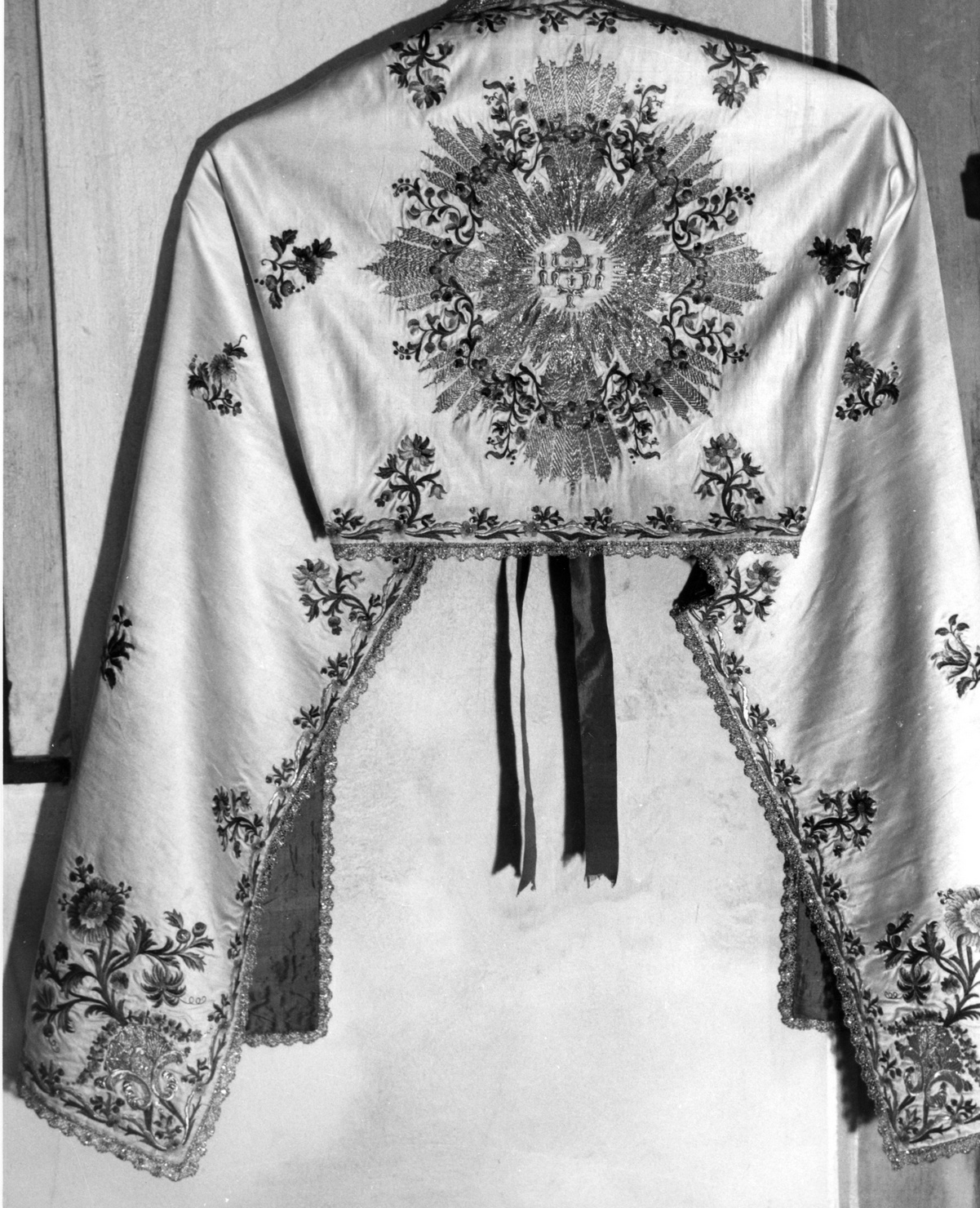 velo omerale, opera isolata - manifattura italiana (?) (sec. XVIII)