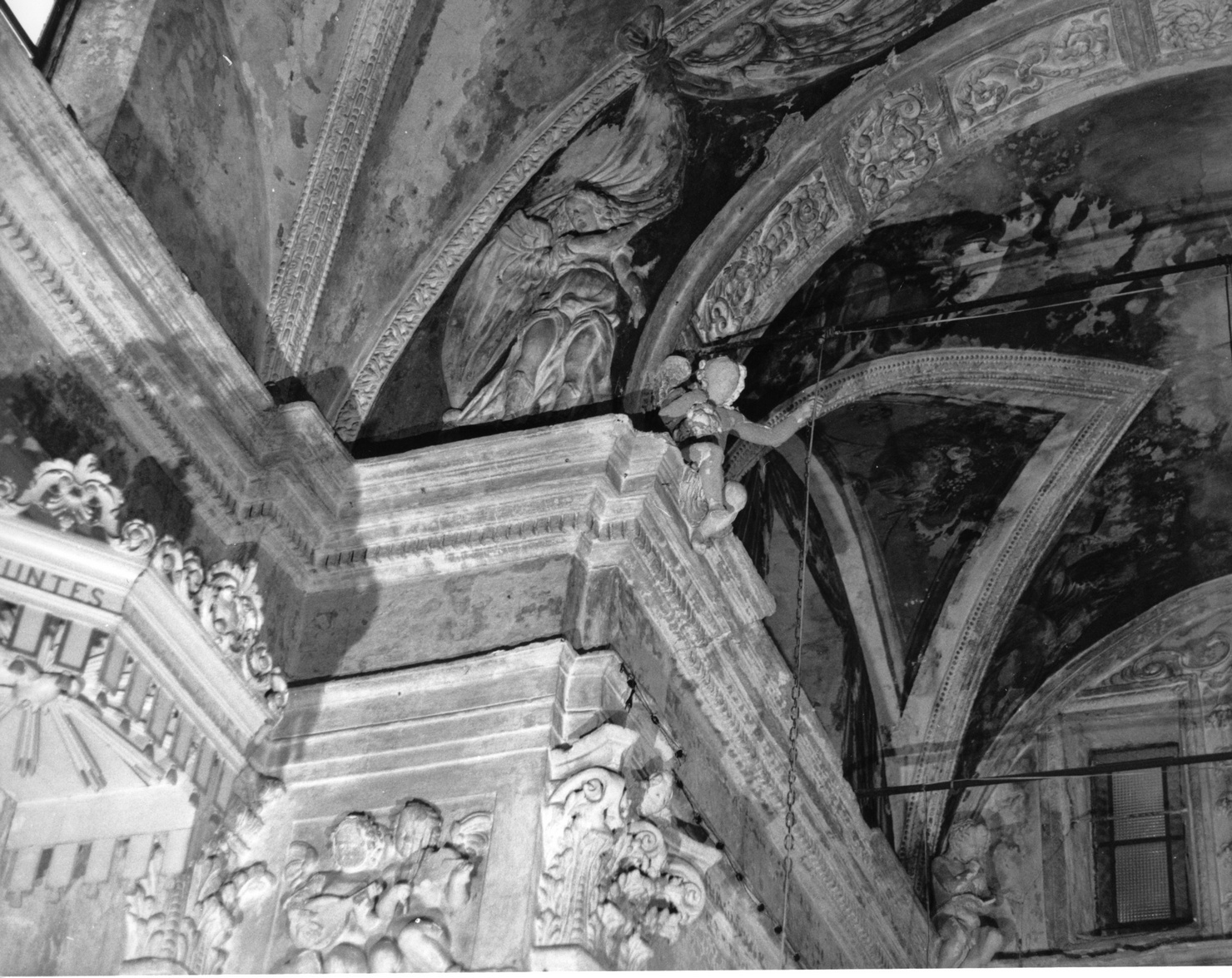 Abacuc comunica con Dio (decorazione plastica) di Marvaldi Gio Paolo (sec. XVII)