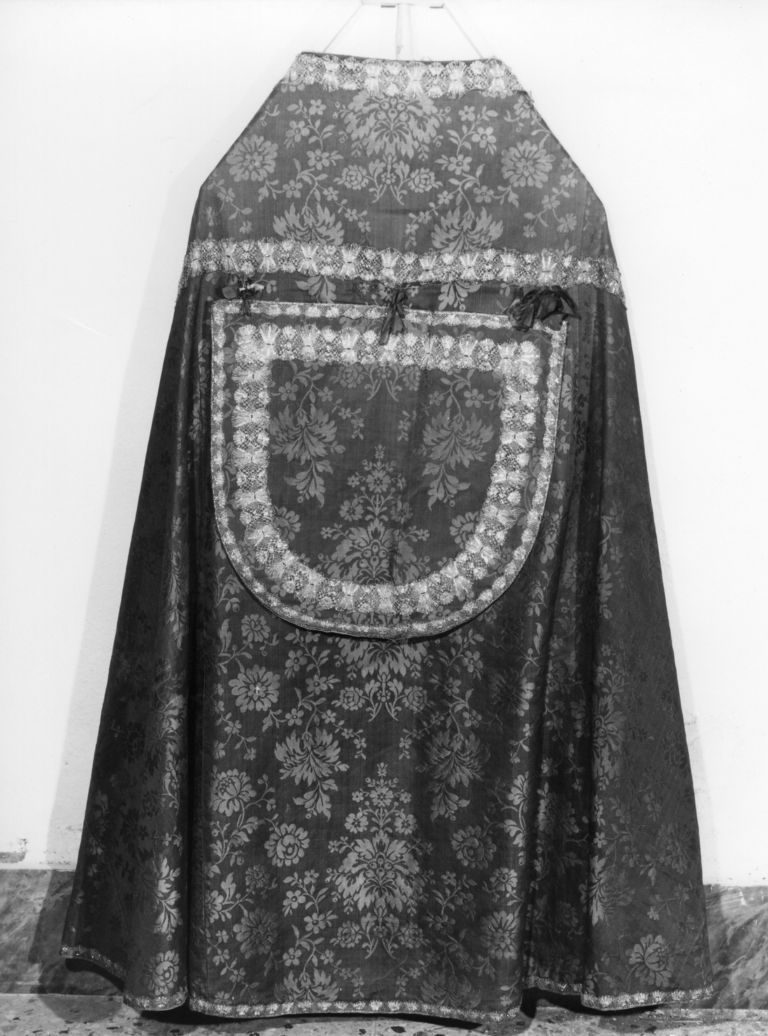 piviale, opera isolata - manifattura ligure (fine sec. XIX)