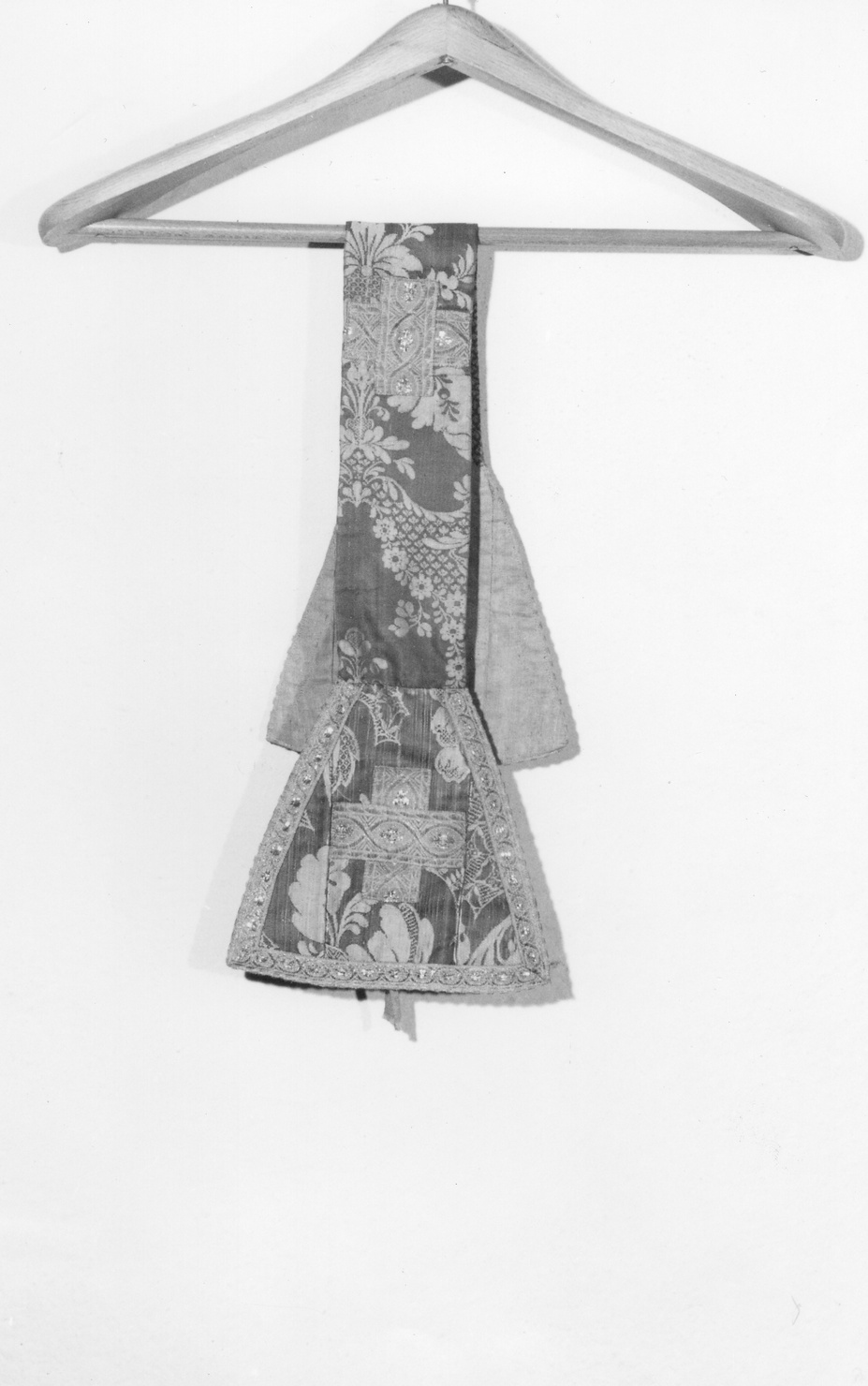 manipolo, opera isolata - manifattura francese (sec. XVIII)