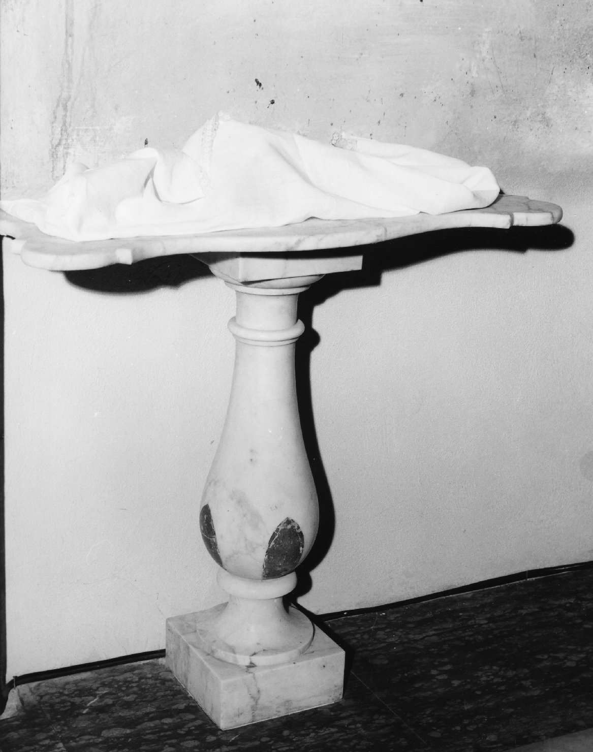 mensola, opera isolata - produzione ligure (seconda metà sec. XVIII)