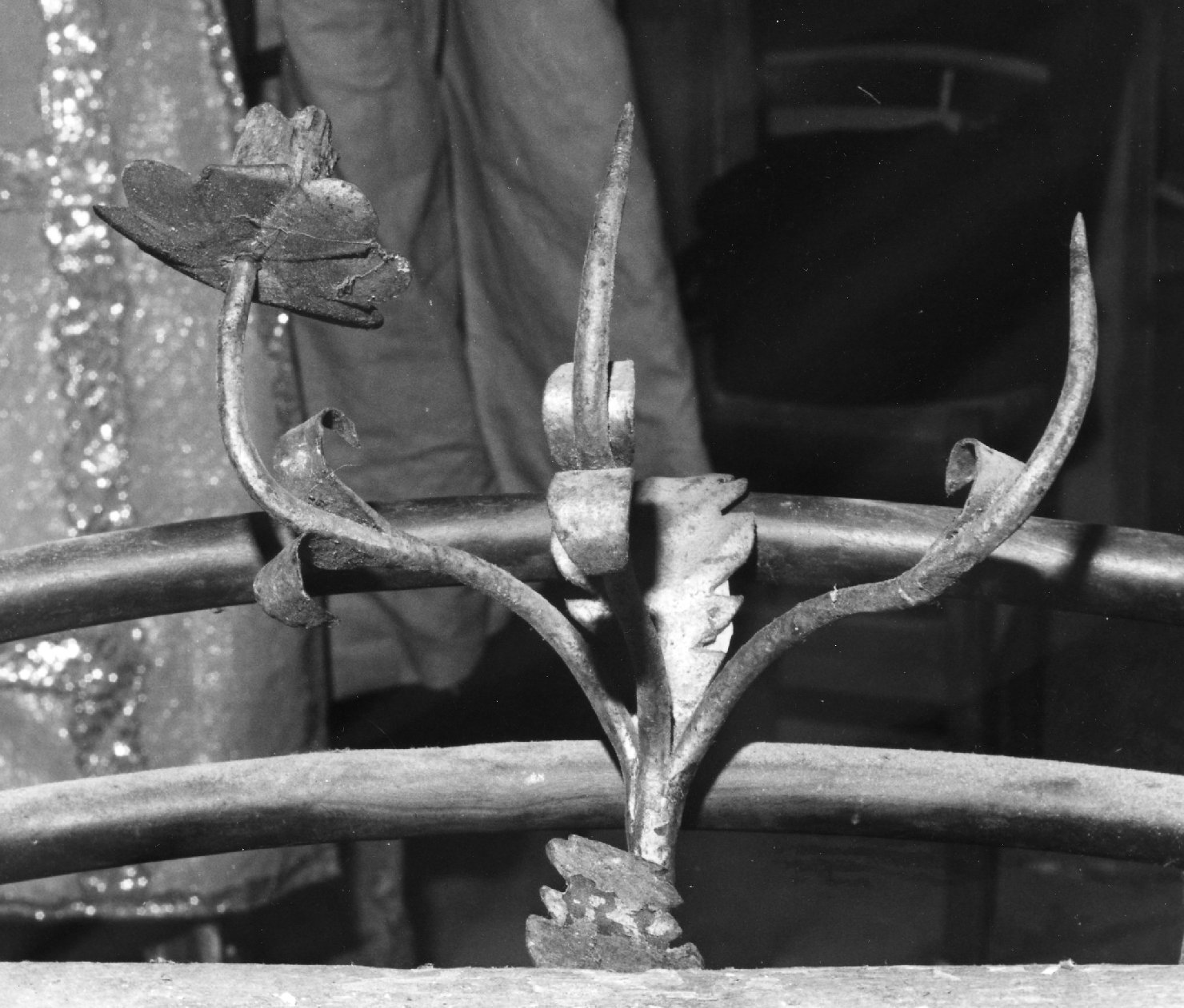 candeliere da parete, serie - produzione ligure (prima metà sec. XX)