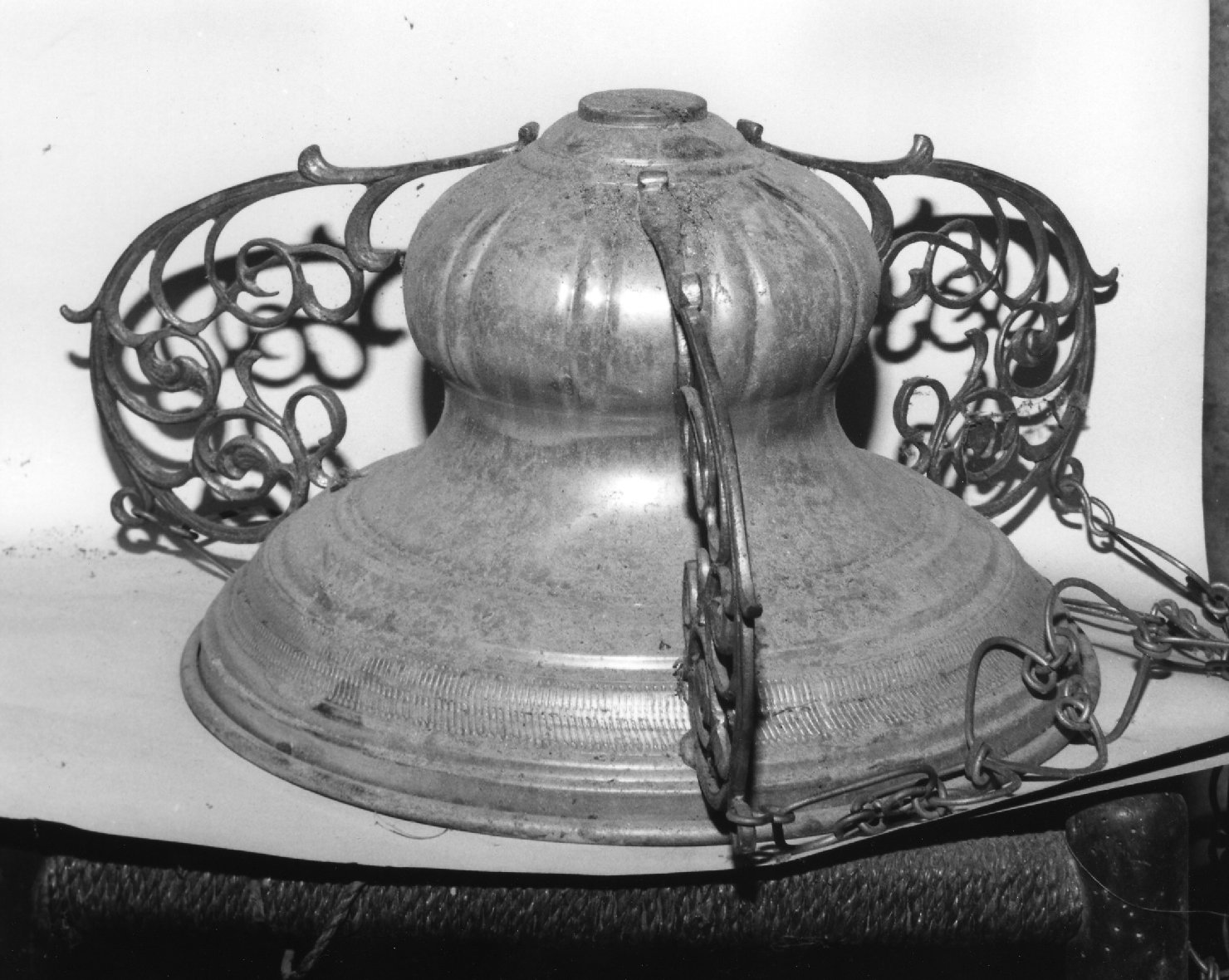 lampada pensile, serie - produzione ligure (fine/inizio secc. XVIII/ XIX)