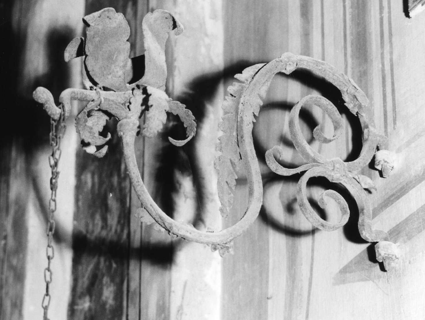 lampada pensile, opera isolata - ambito ligure (prima metà sec. XX)