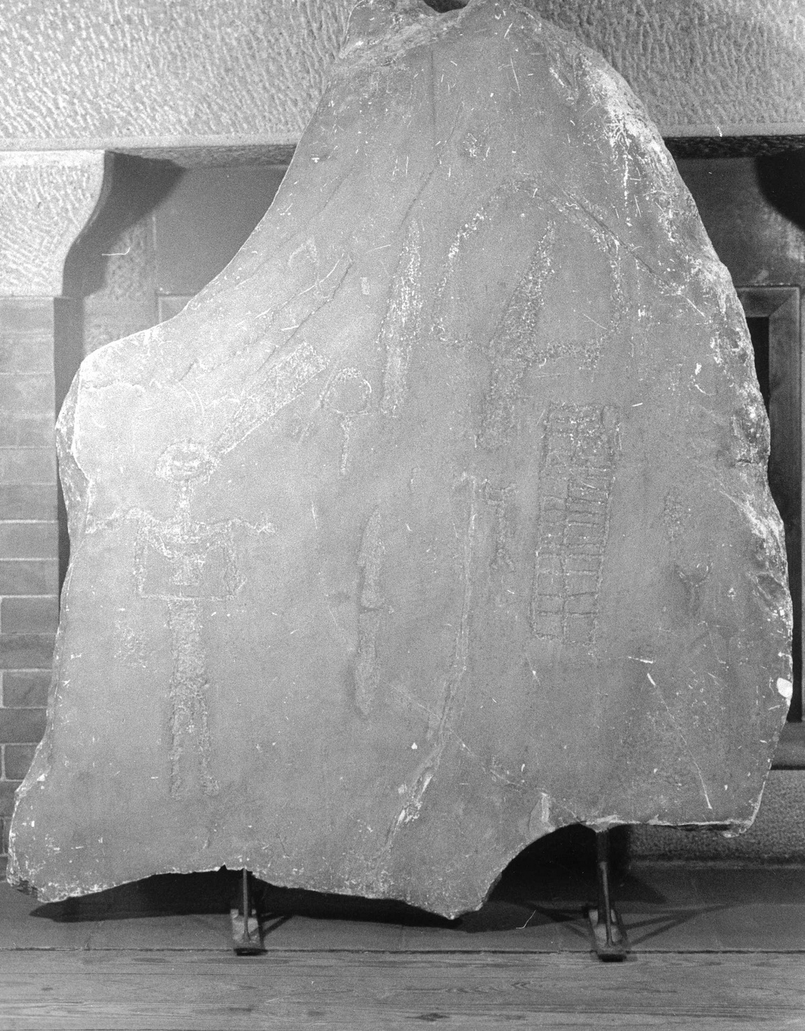 IL CAPO TRIBU', FIGURA ANTROPOMORFA, PUGNALI, FIGURA RETICOLATA (calco, opera isolata) di Bicknell Clarence (attribuito) (secc. XIX/ XX)