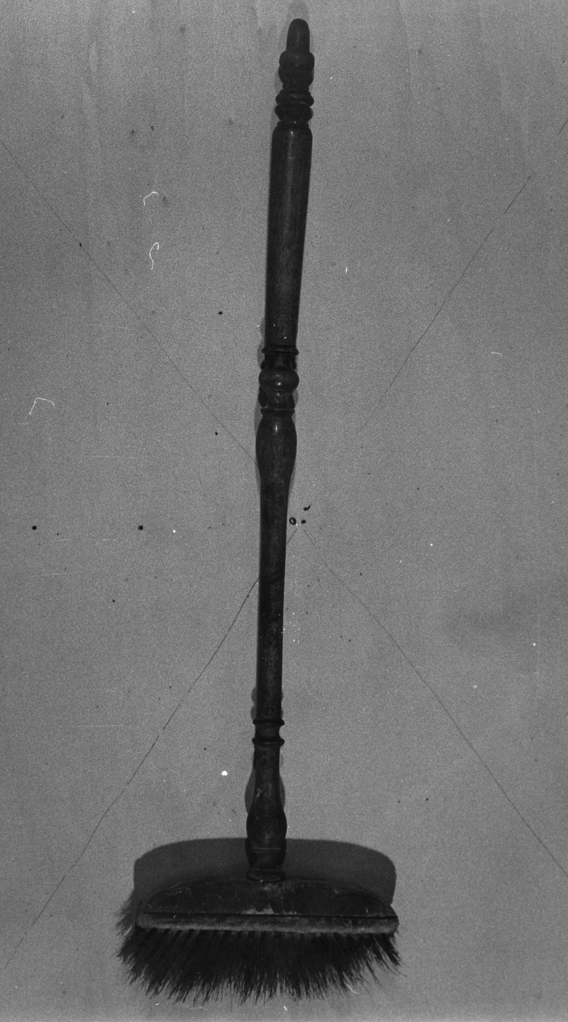 scopetta - da camino, opera isolata - bottega inglese (fine sec. XIX)