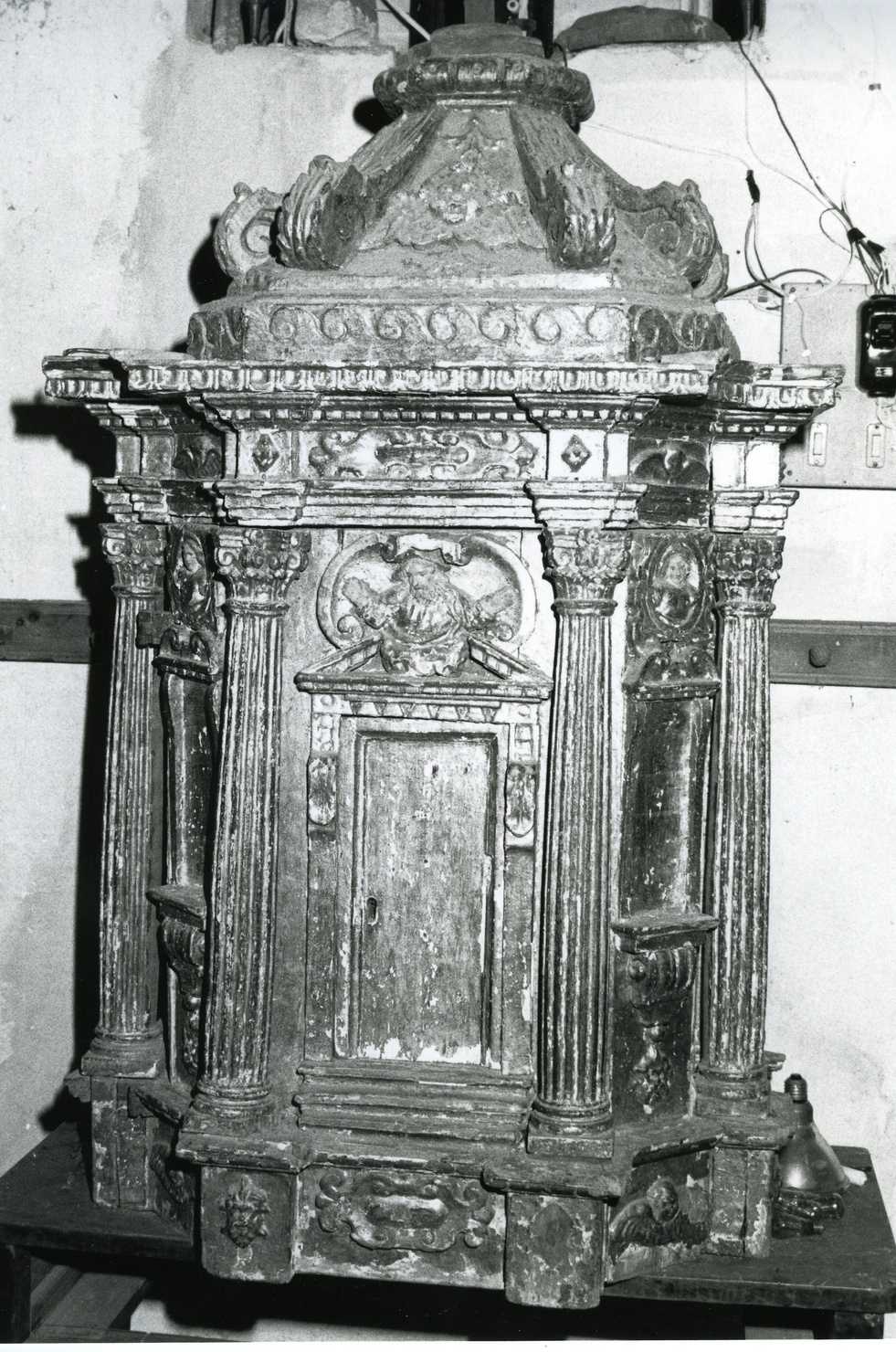 tabernacolo - a tempietto, opera isolata - bottega ligure (fine/inizio secc. XVI/ XVII)
