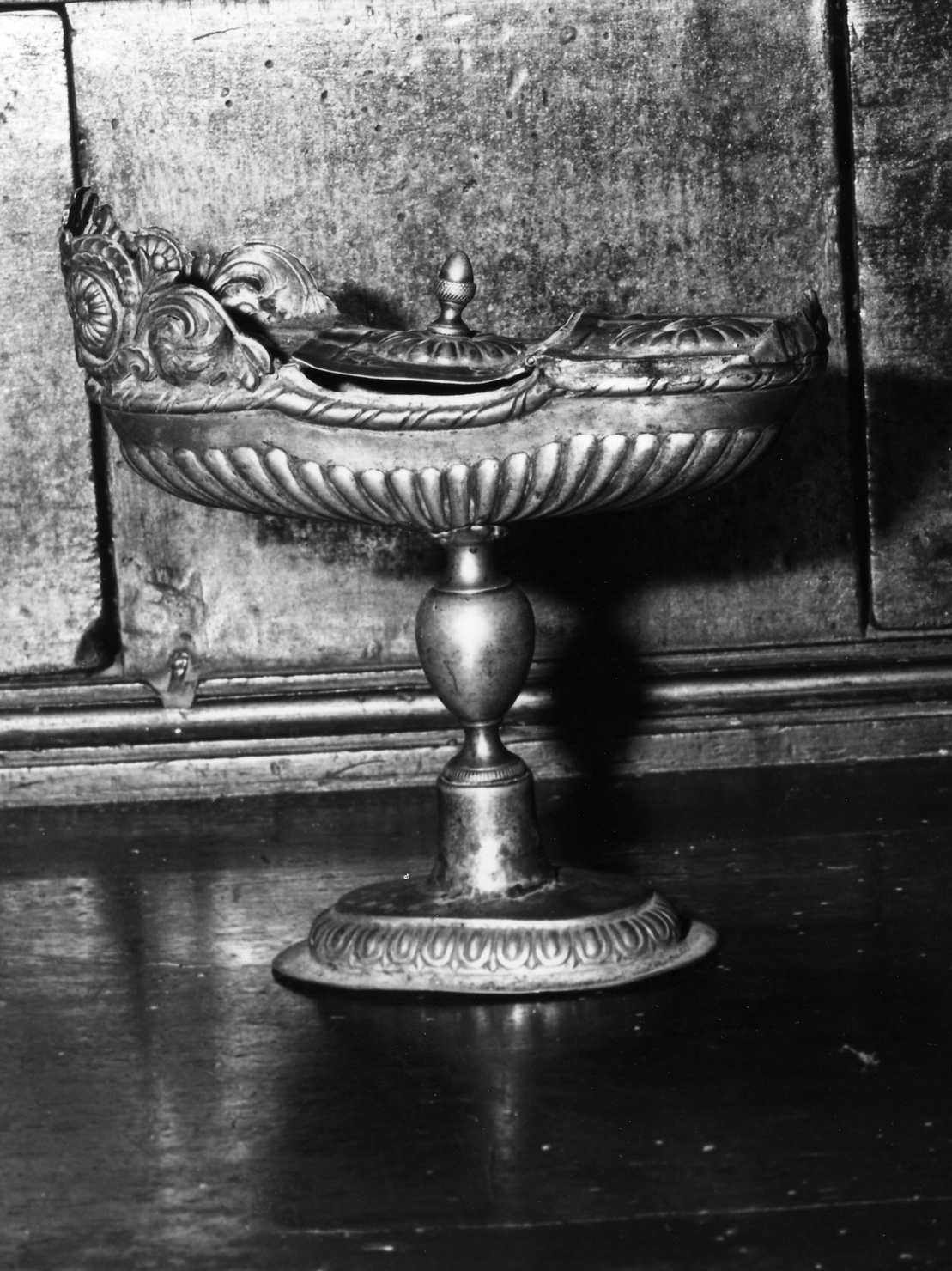 navicella portaincenso, opera isolata - bottega ligure (seconda metà sec. XVIII)