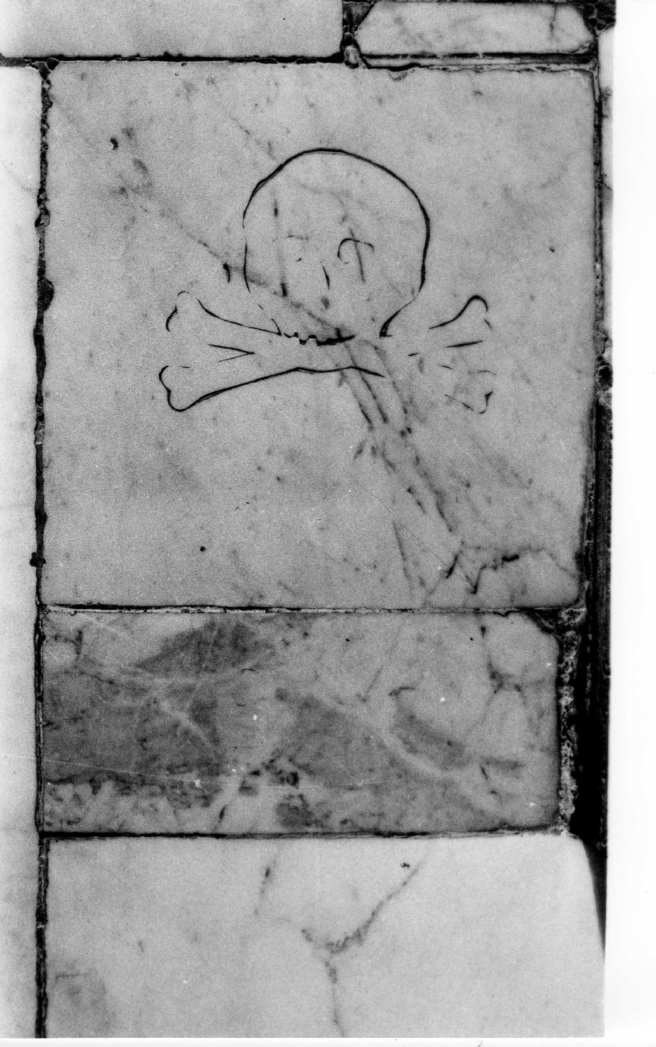 lapide tombale - produzione ligure (seconda metà sec. XVIII)