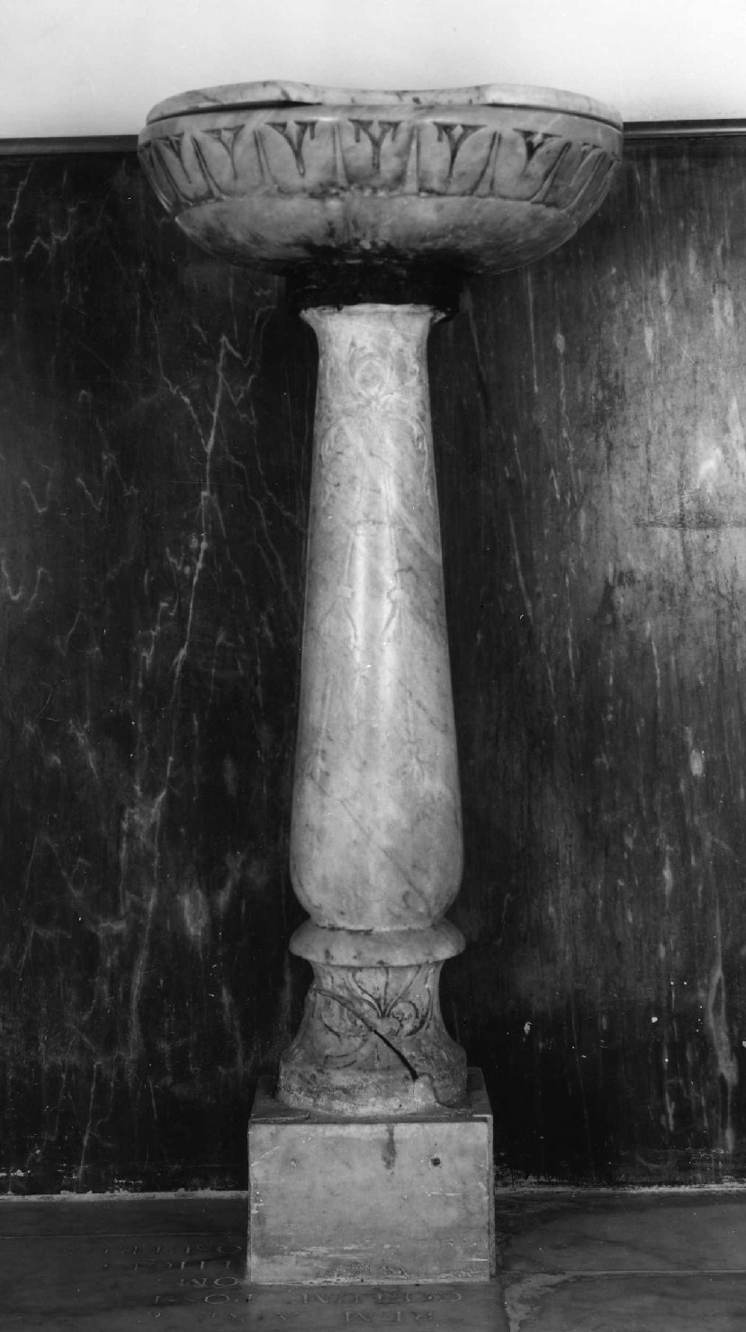 acquasantiera - a fusto - ambito ligure (sec. XVIII)