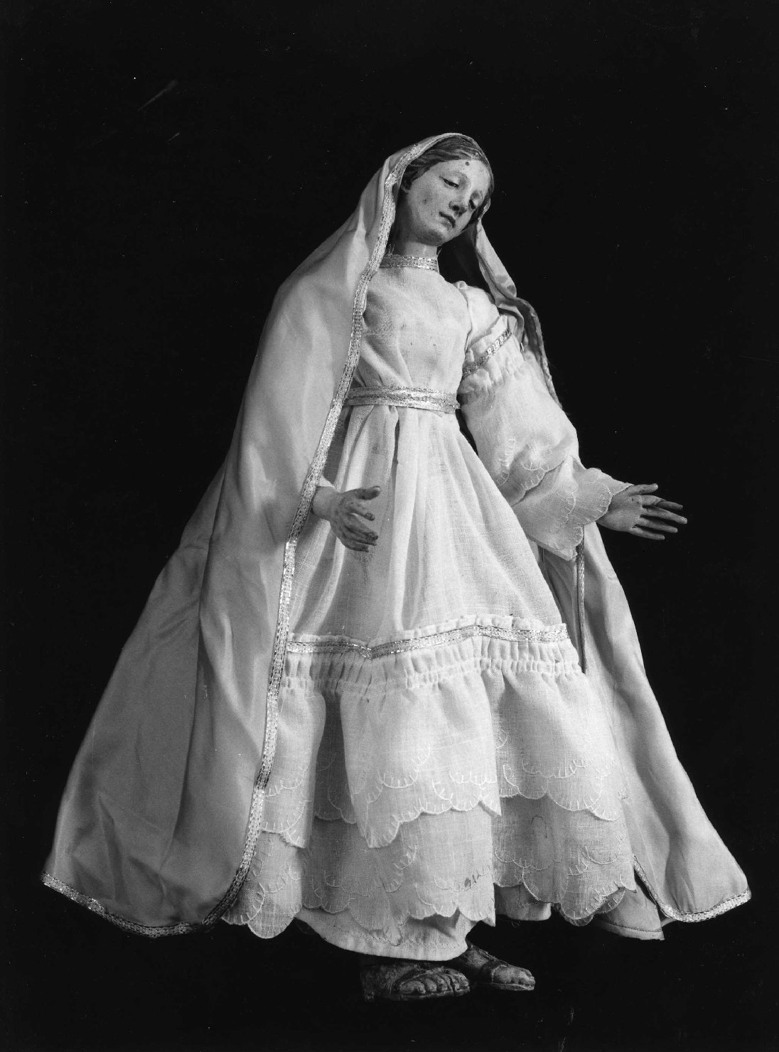 Madonna (statuetta di presepio, elemento d'insieme) - produzione ligure (primo quarto sec. XIX)