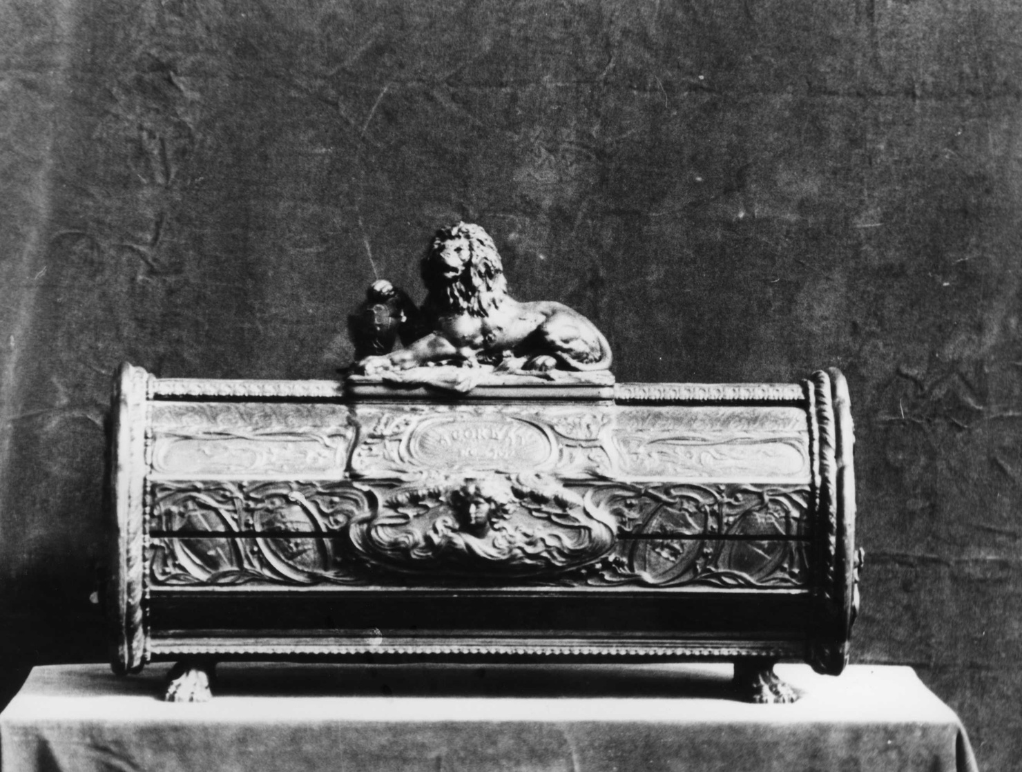 cofano, opera isolata di Ditta Luigi Treviani (ultimo quarto sec. XIX)