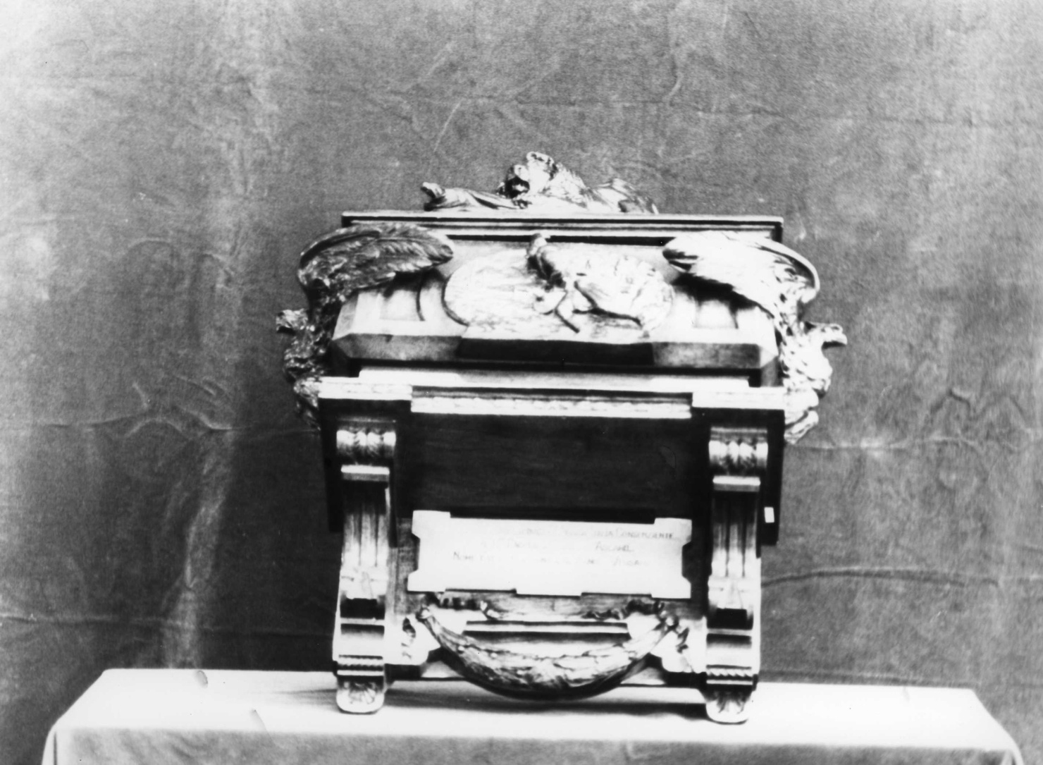 cofano, opera isolata - ambito italiano (?) (primo quarto sec. XX)