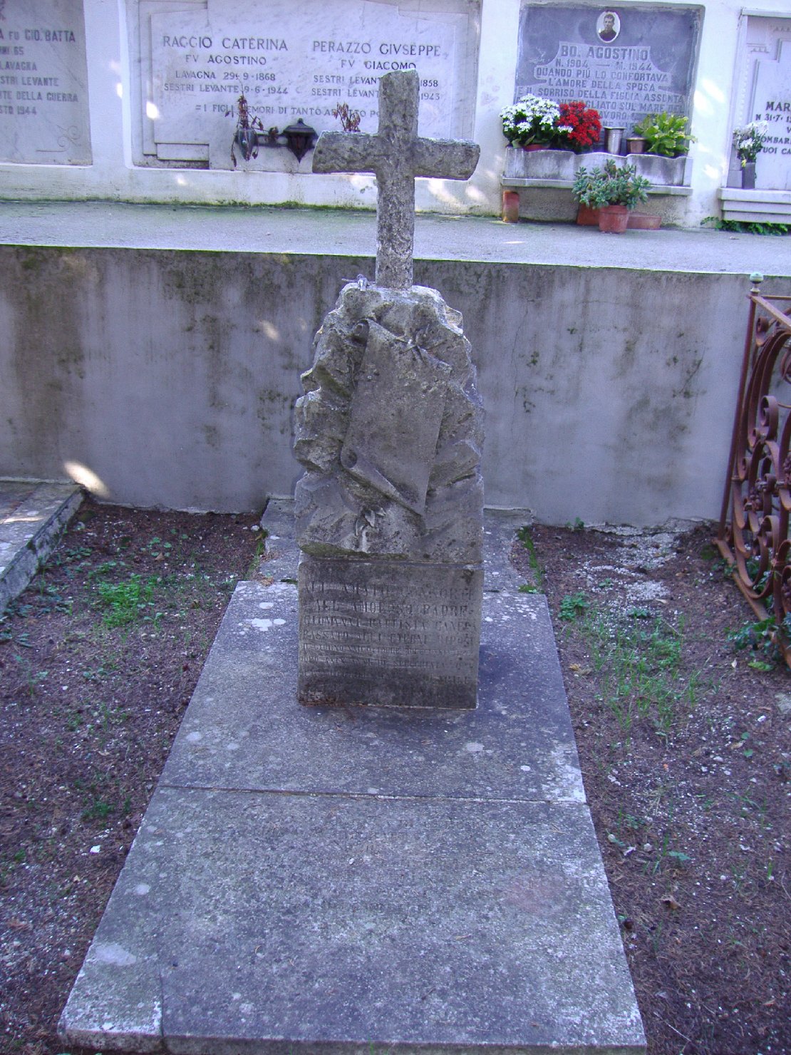 monumento funebre - a cippo, opera isolata - bottega ligure (sec. XIX)