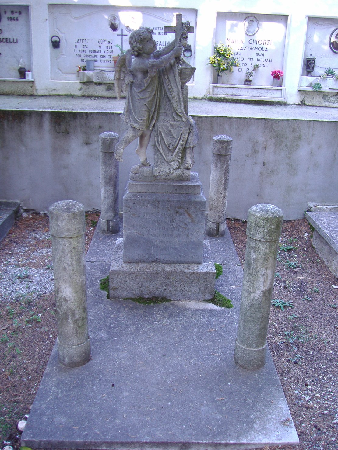 angelo (monumento funebre - a cippo, opera isolata) - bottega ligure (sec. XIX)