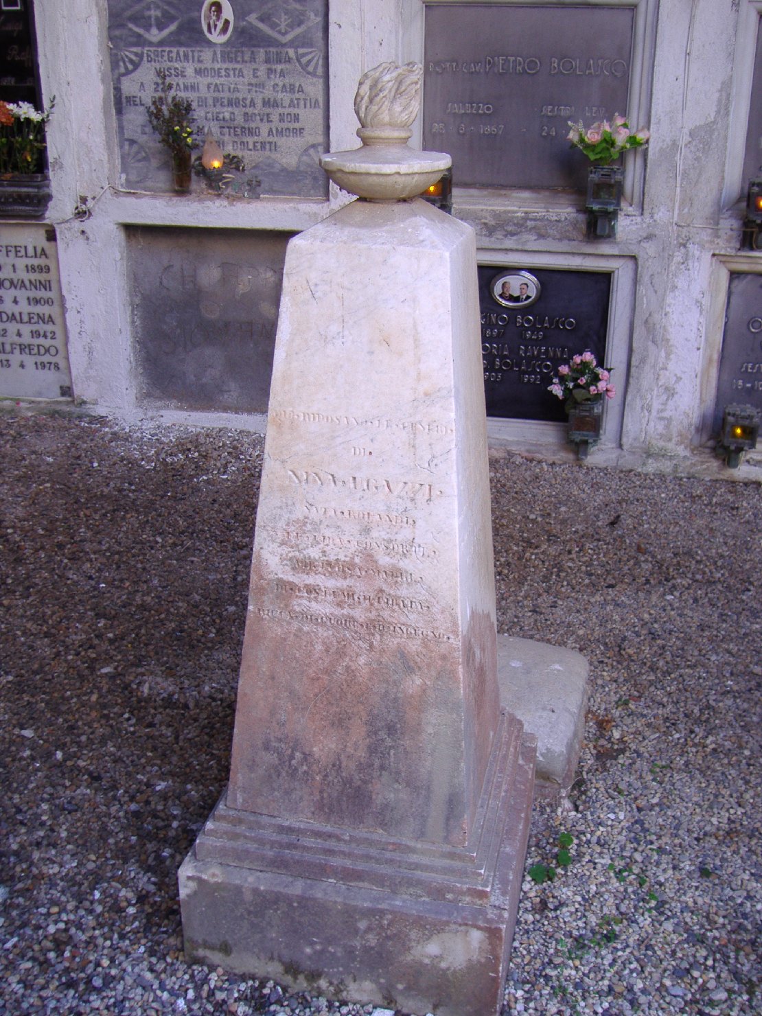 monumento funebre - a cippo, opera isolata - bottega italiana (sec. XIX)