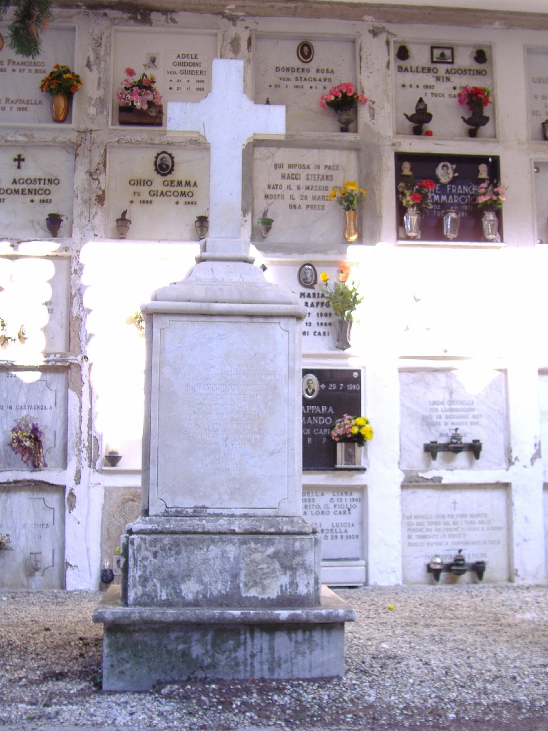 monumento funebre - a cippo, opera isolata - bottega ligure (sec. XIX)