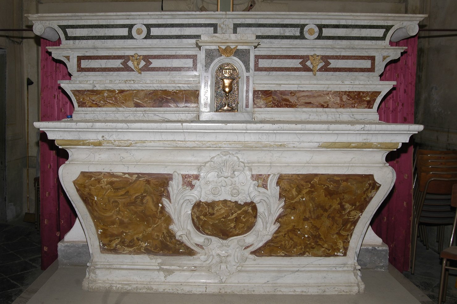 altare maggiore, opera isolata di Artisi Luigi (sec. XVIII)