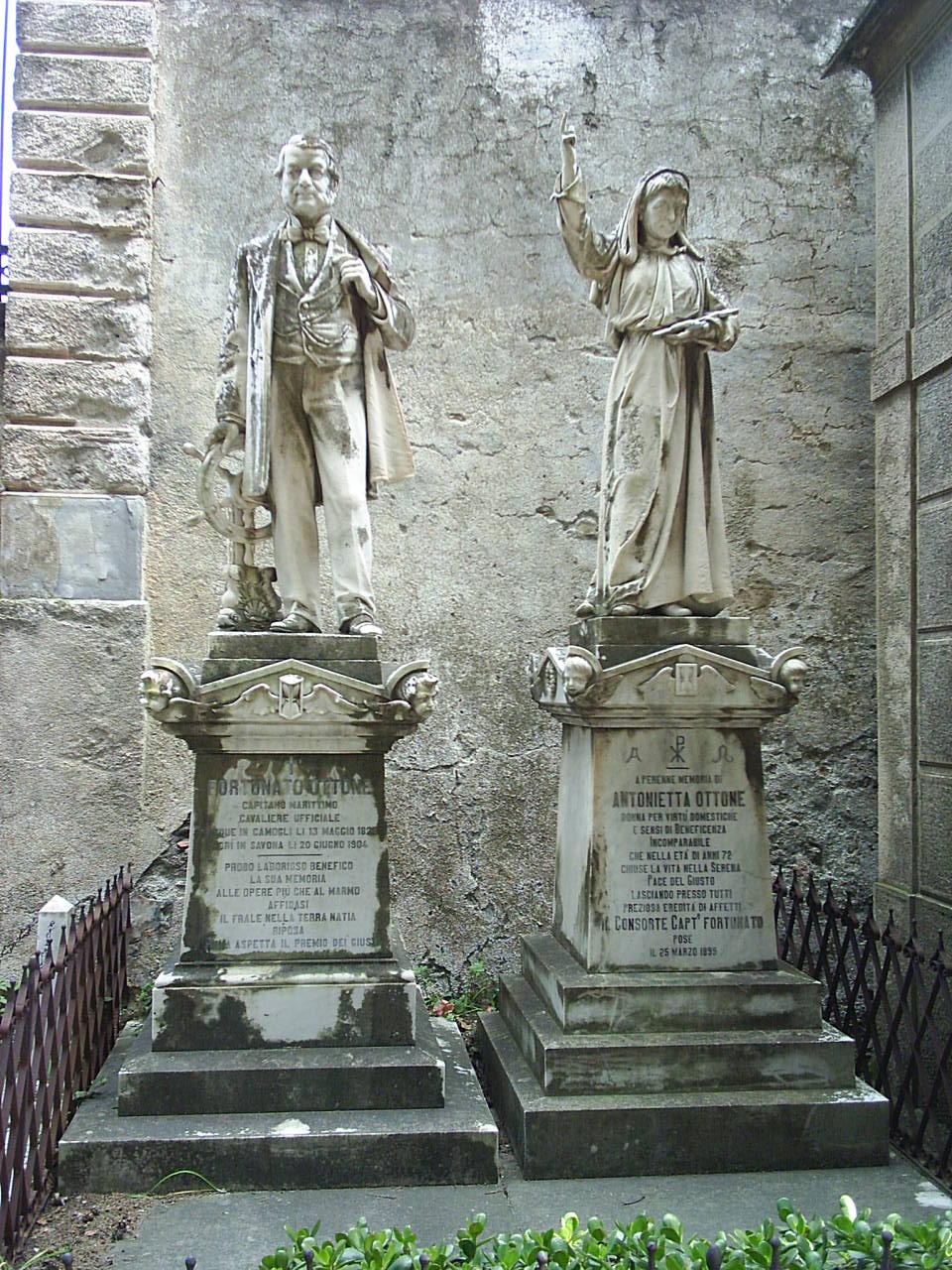 figura femminile (monumento funebre, elemento d'insieme) - ambito ligure (sec. XIX)