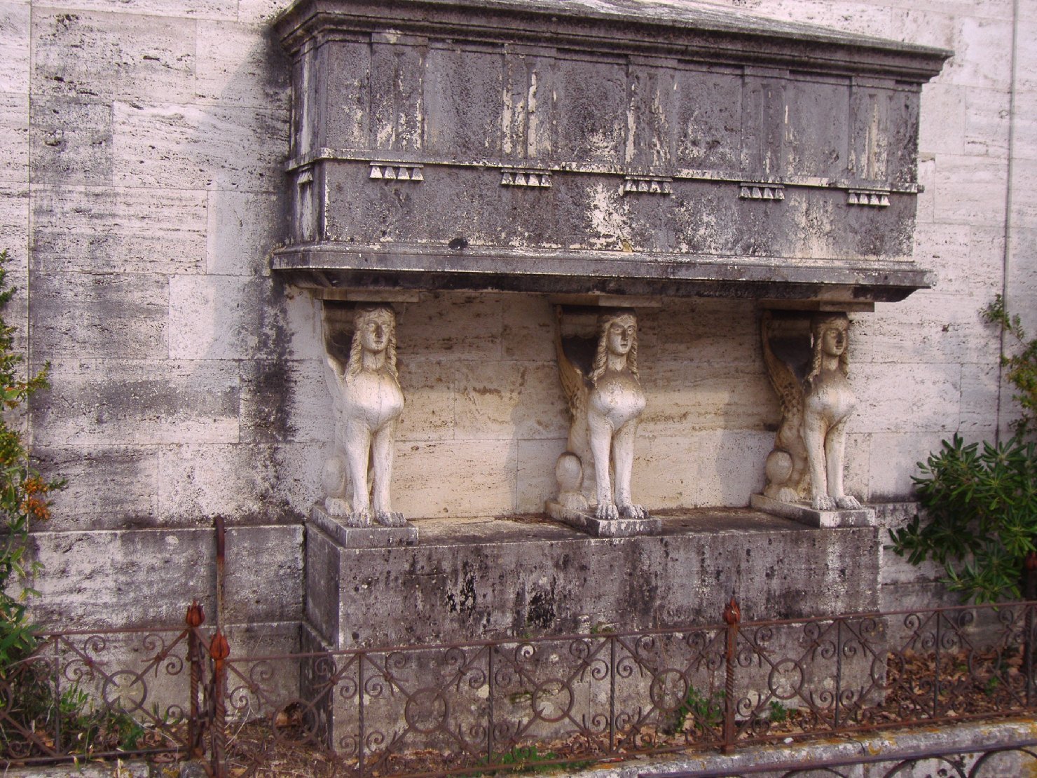 monumento funebre - a cappella, opera isolata - bottega ligure (primo quarto sec. XX)