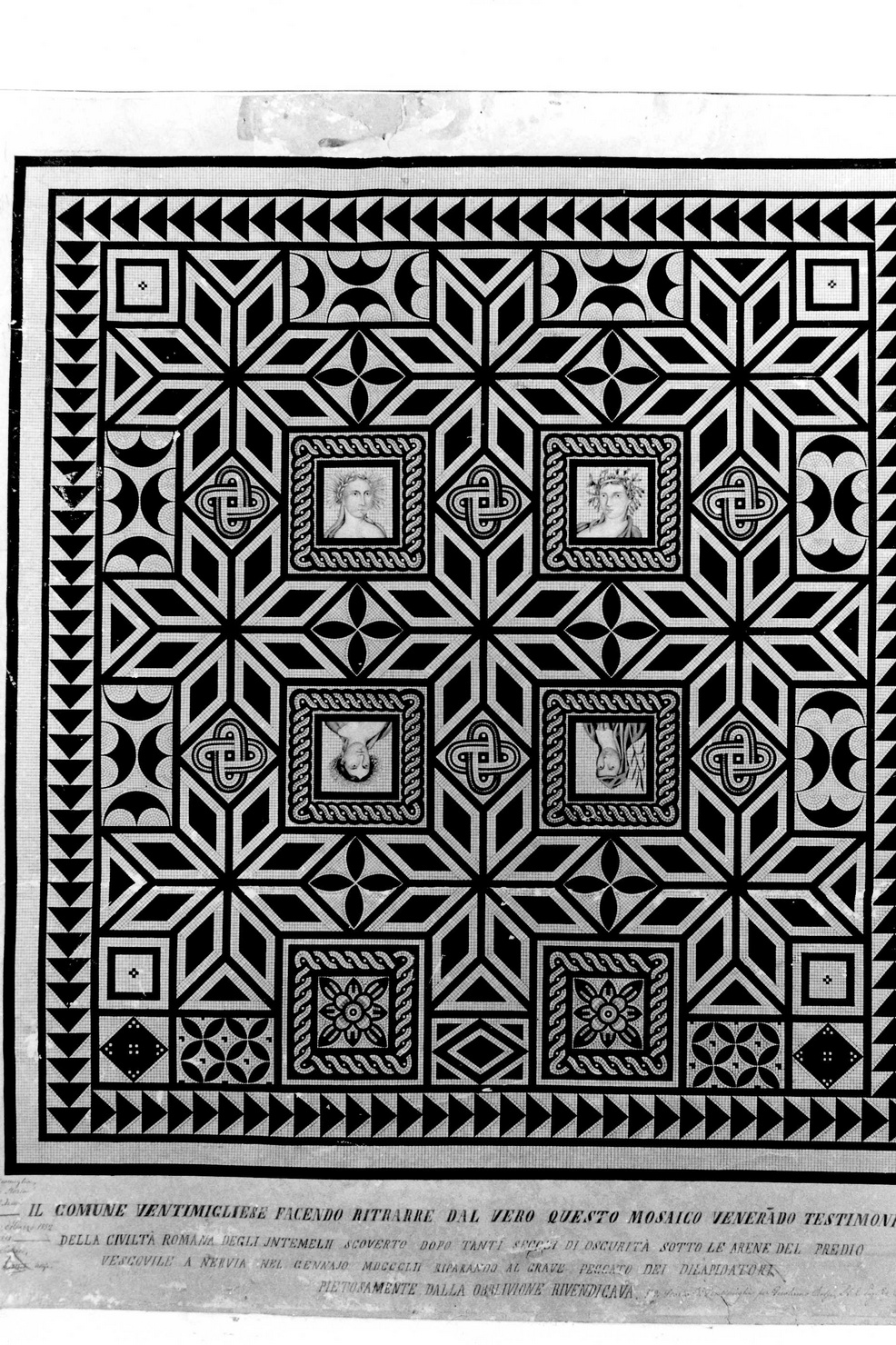 IL MOSAICO DELLE QUATTRO STAGIONI, motivi decorativi geometrici (disegno, opera isolata) di Calsamiglio Eugenio (seconda metà sec. XIX)