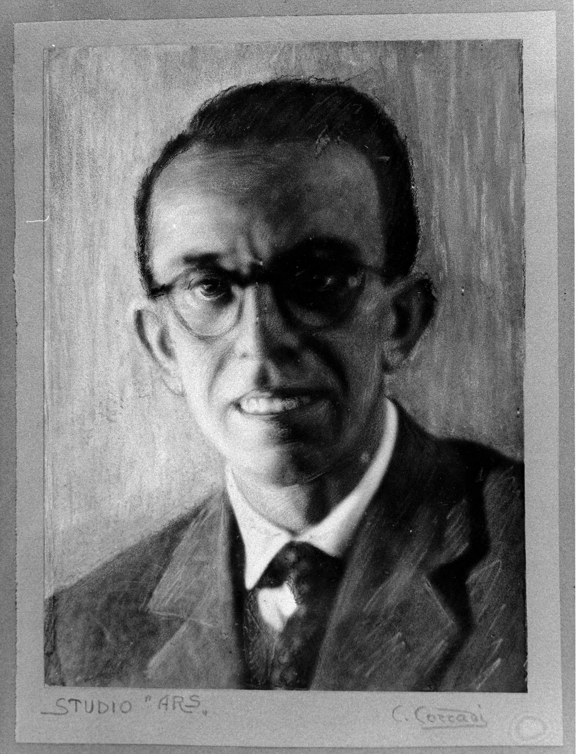 RITRATTO DI NINO LAMBOGLIA, RITRATTO DI NINO LAMBOGLIA (disegno, opera isolata) di Corradi C (metà sec. XX)