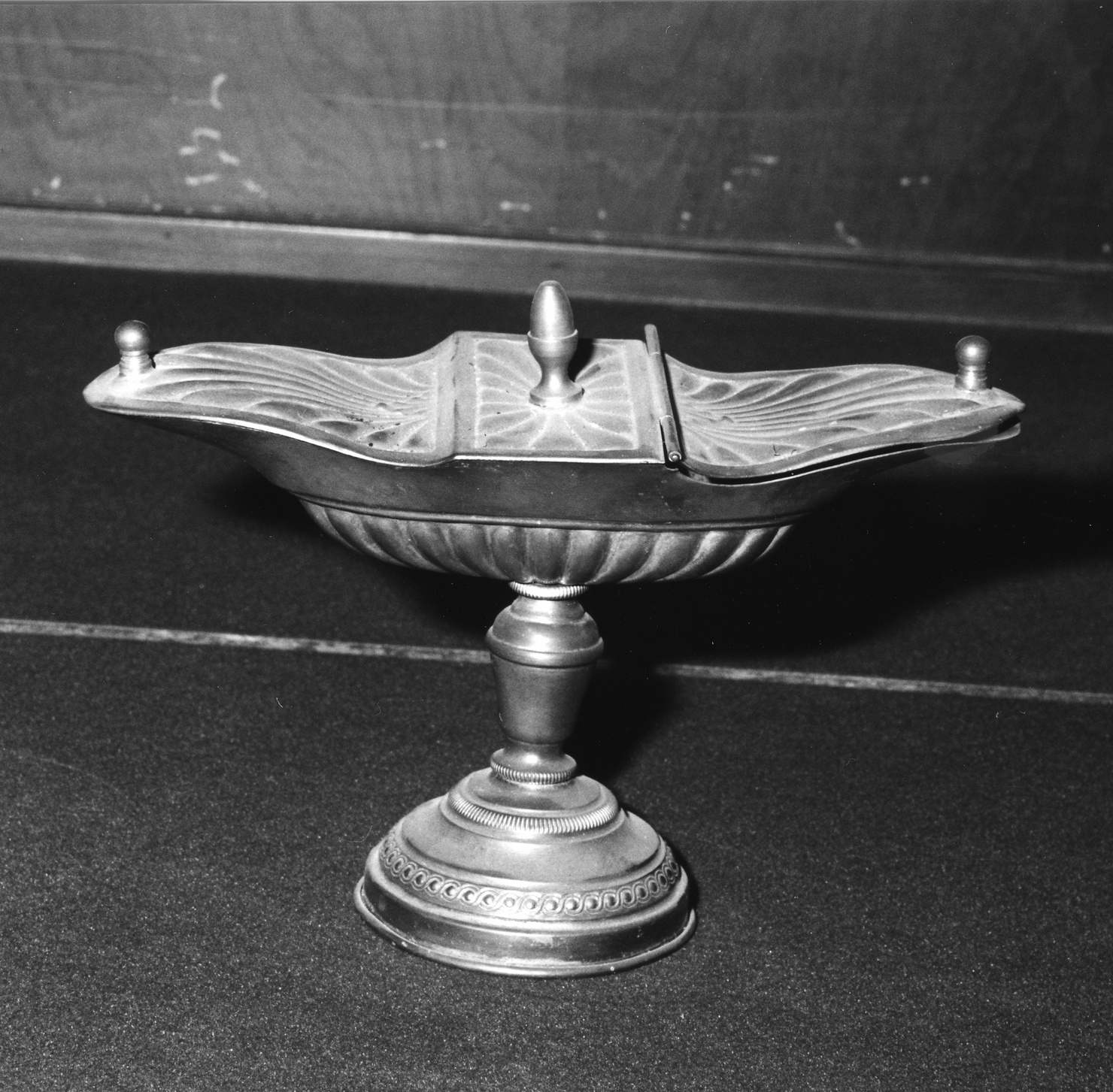 navicella portaincenso, opera isolata - bottega ligure (sec. XIX)