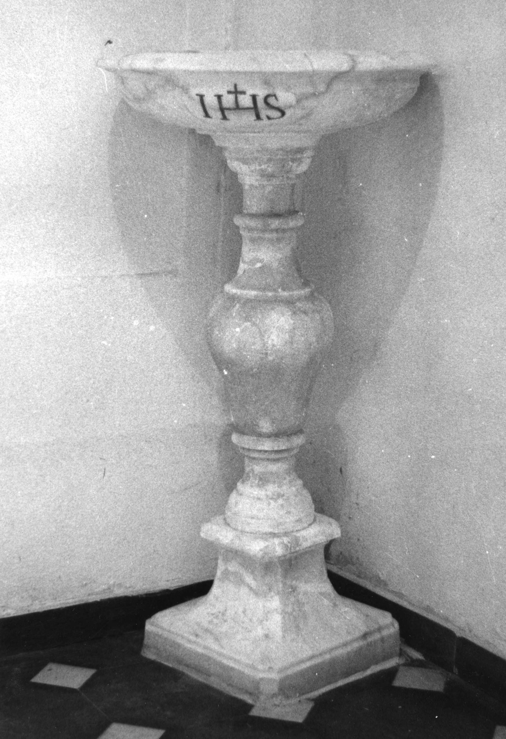 acquasantiera - a fusto, opera isolata - bottega ligure (fine sec. XVIII)