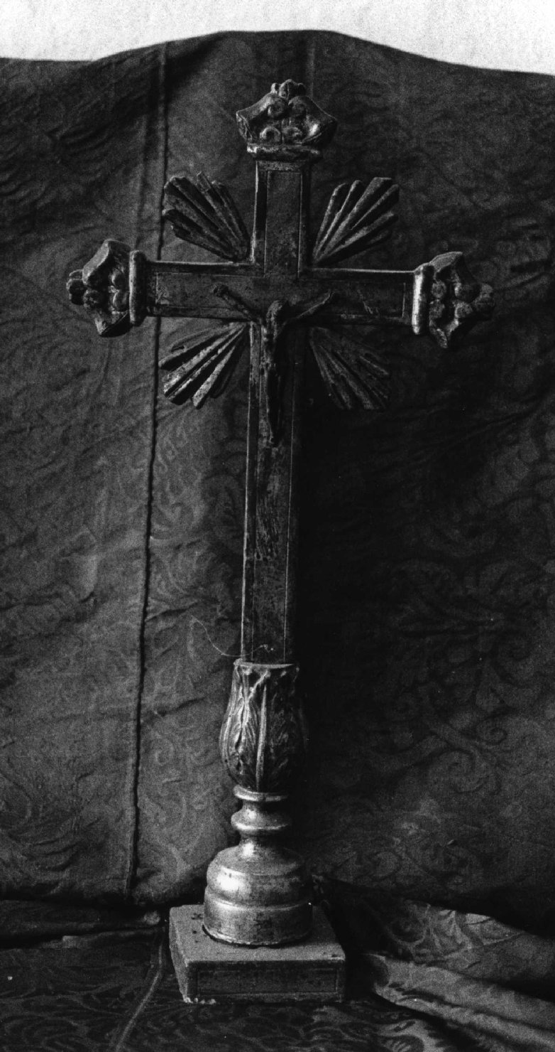 croce d'altare, opera isolata - ambito ligure-piemontese (seconda metà sec. XVIII)
