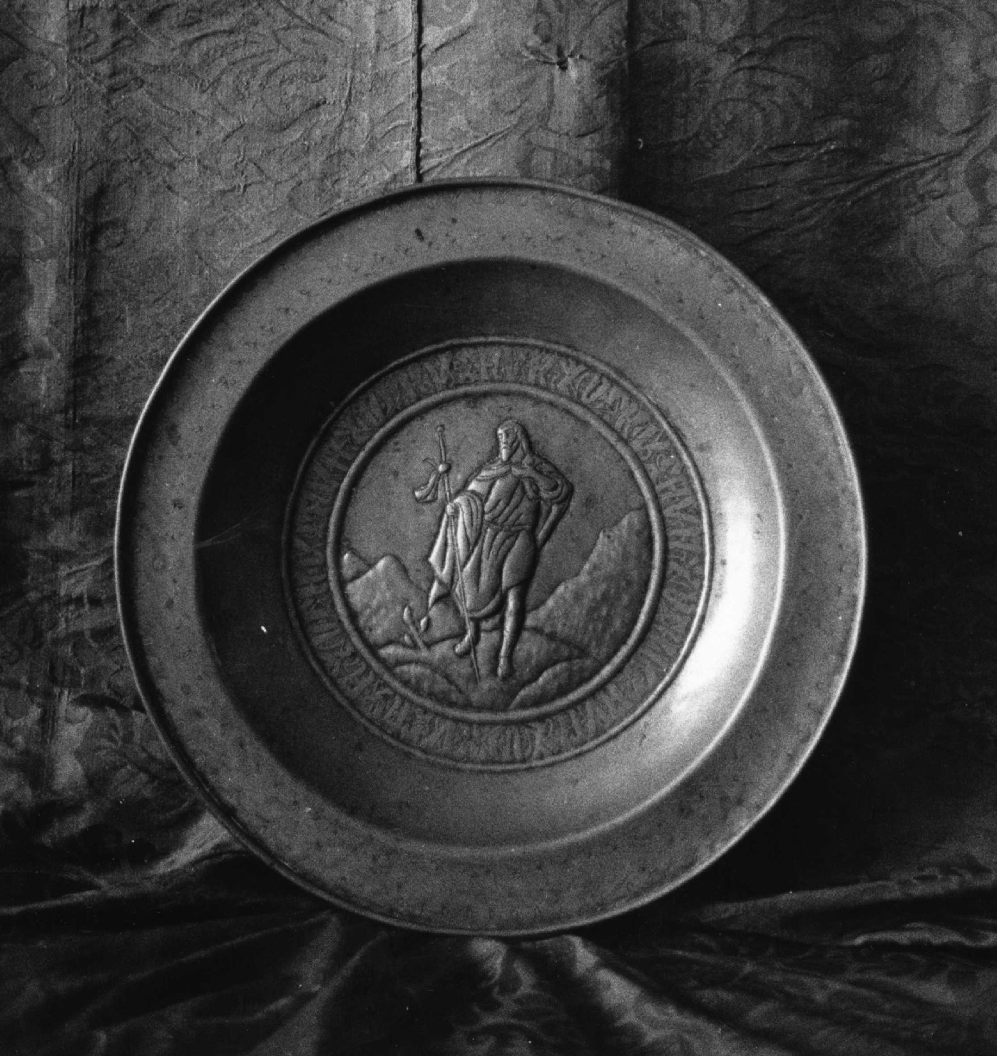 San Rocco (piatto per elemosine, opera isolata) - produzione tedesca (seconda metà sec. XVI)