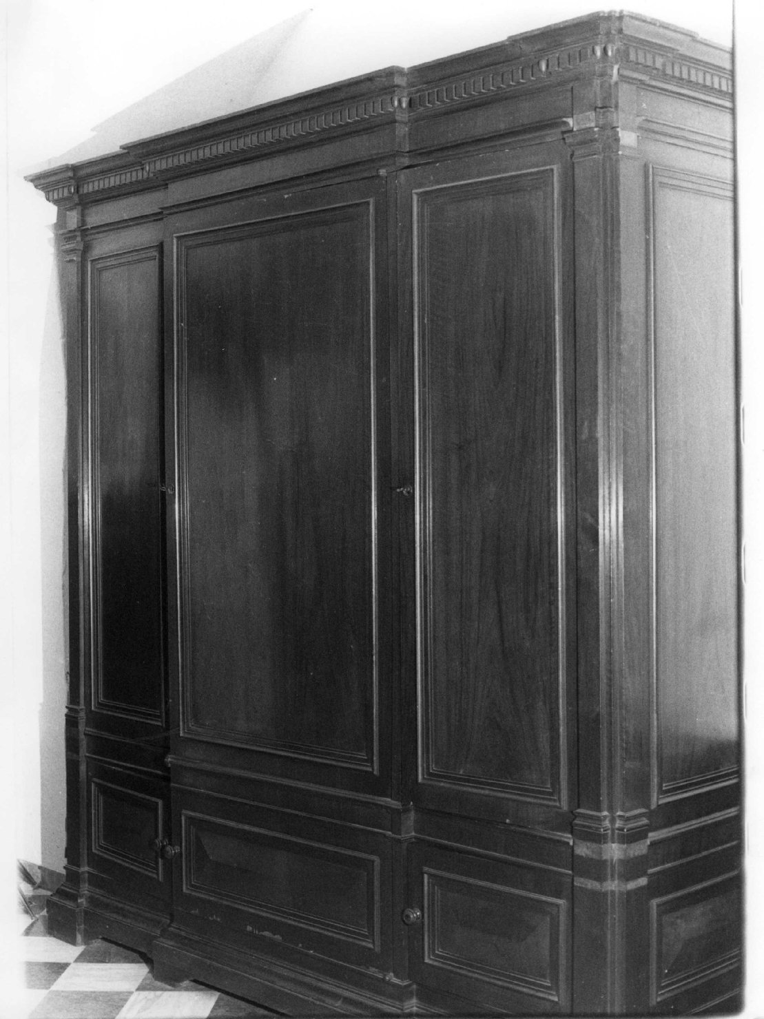 armadio da sacrestia, opera isolata - produzione ligure (prima metà sec. XIX)