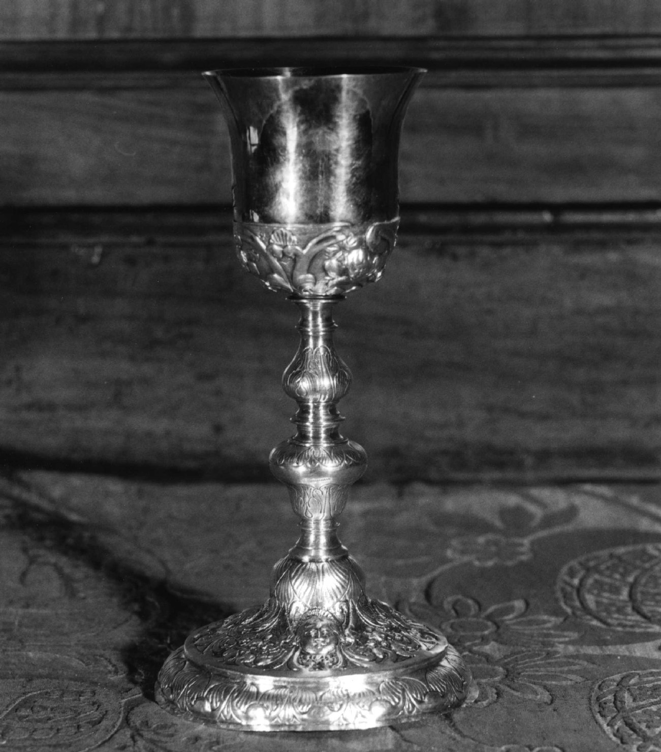 motivi decorativi vegetali/ cherubini (calice, opera isolata) - ambito ligure (sec. XVIII)