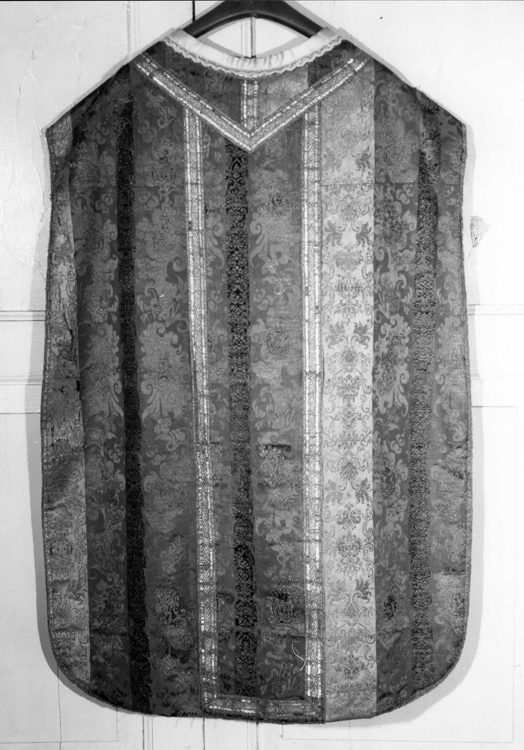 pianeta, elemento d'insieme - manifattura lionese (sec. XVII)