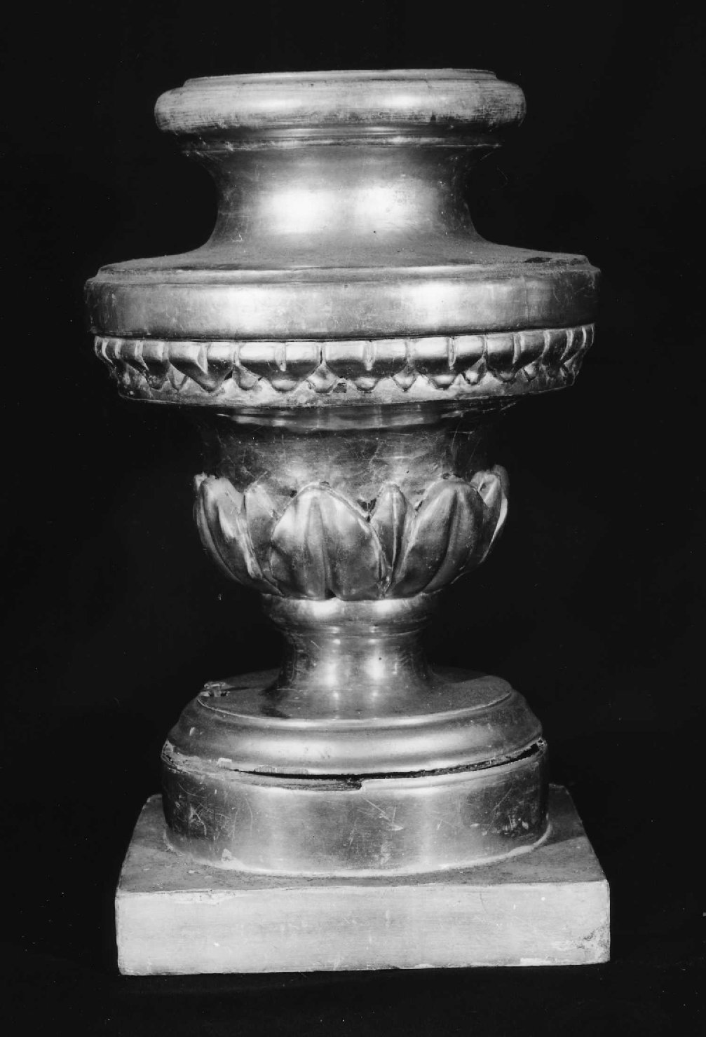 motivi decorativi vegetali (vaso d'altare, serie) - ambito ligure (sec. XIX)