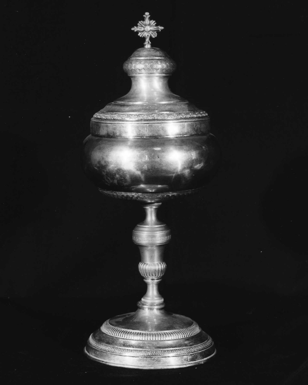 motivi decorativi geometrici/ astratti (pisside, opera isolata) - ambito ligure (prima metà sec. XX)