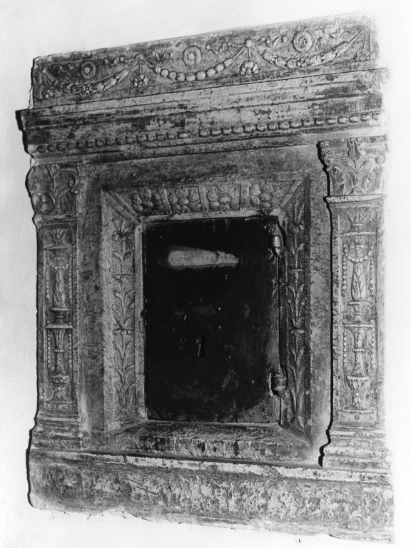 cornice - ambito laziale (sec. XVI)