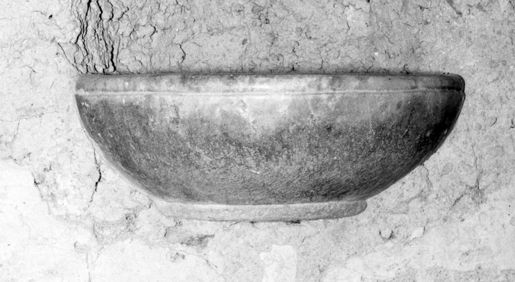 acquasantiera - ambito laziale (sec. XVIII)