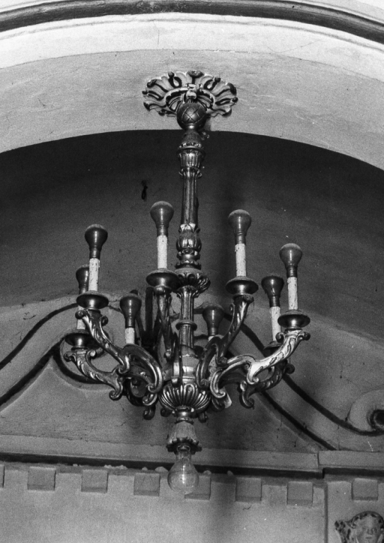 lampadario - ambito laziale (prima metà sec. XX)