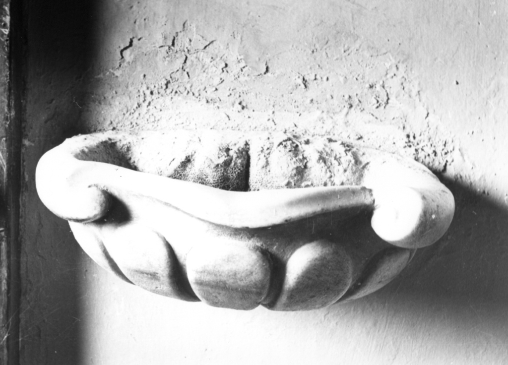 acquasantiera - ambito laziale (fine/inizio secc. XVII/ XVIII)