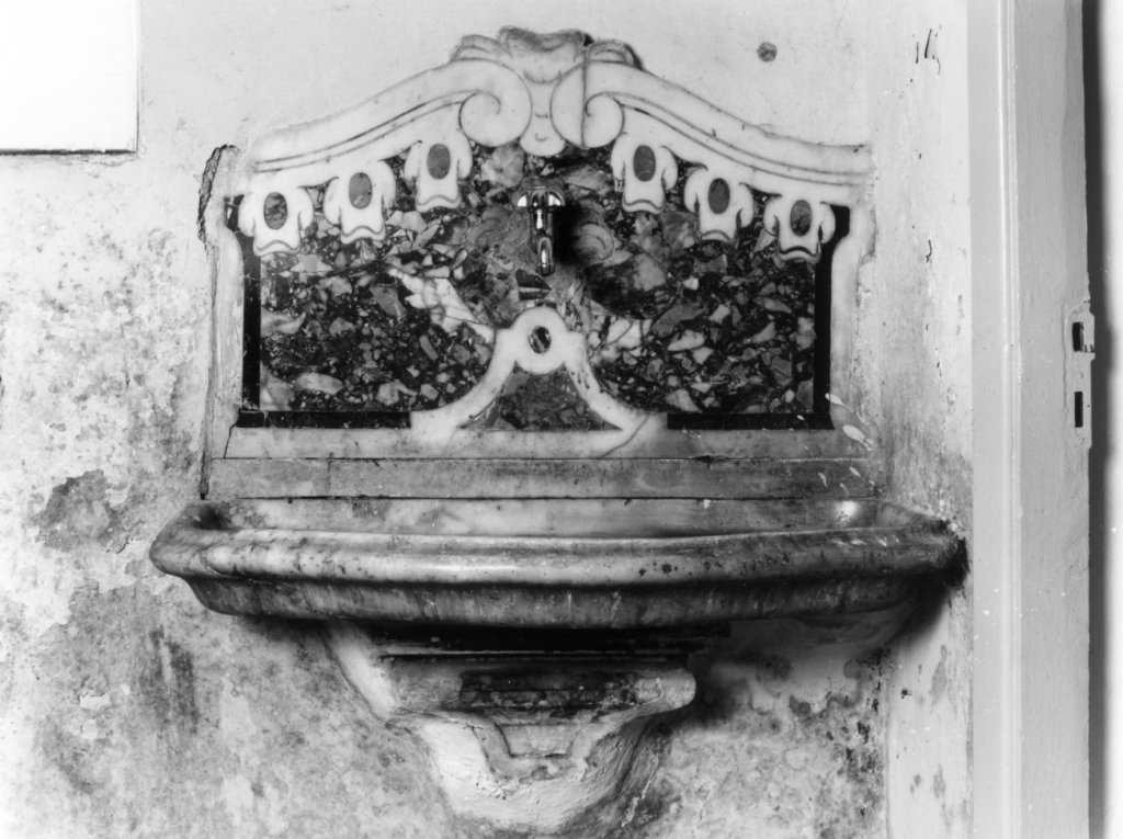 lavabo da sacrestia - ambito napoletano (sec. XVIII)