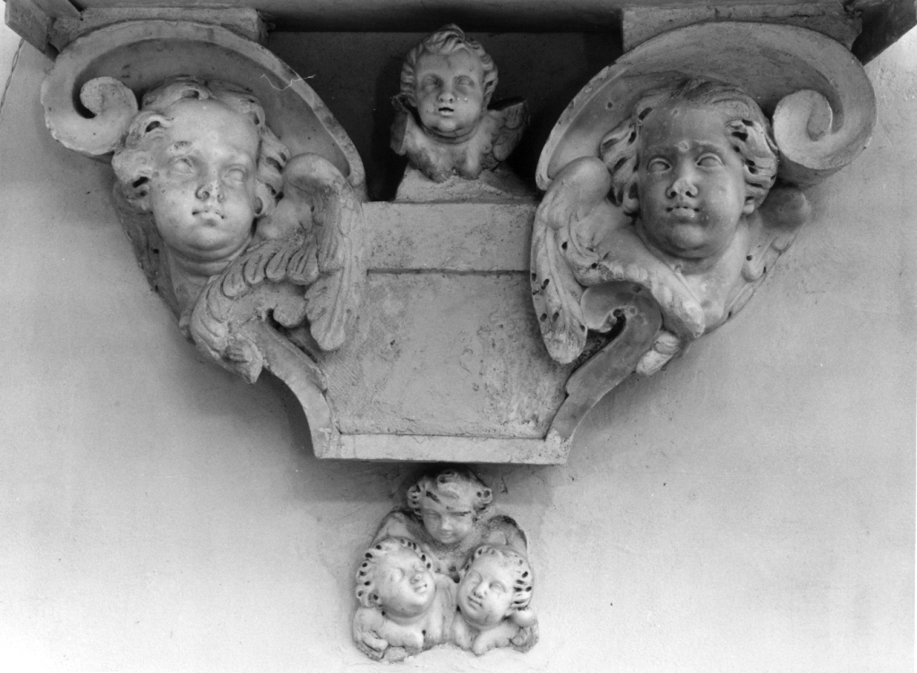 mensola - a voluta - ambito napoletano (sec. XVII)