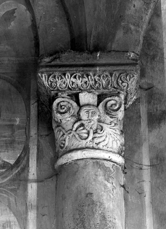 semicapitello figurato - ambito laziale (sec. XII)