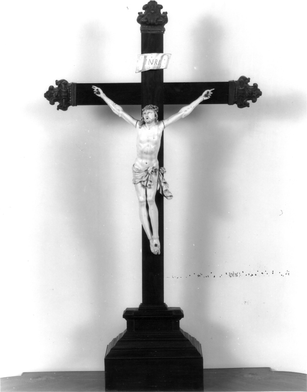 crocifisso di sacrestia - produzione Italia meridionale (seconda metà sec. XVII)