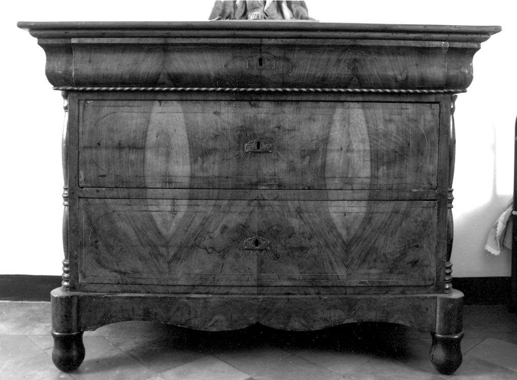 cassettone - produzione napoletana (metà sec. XIX)