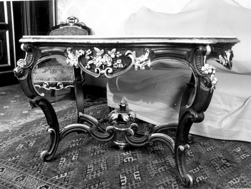 tavolo - produzione Italia centrale (seconda metà sec. XVIII)