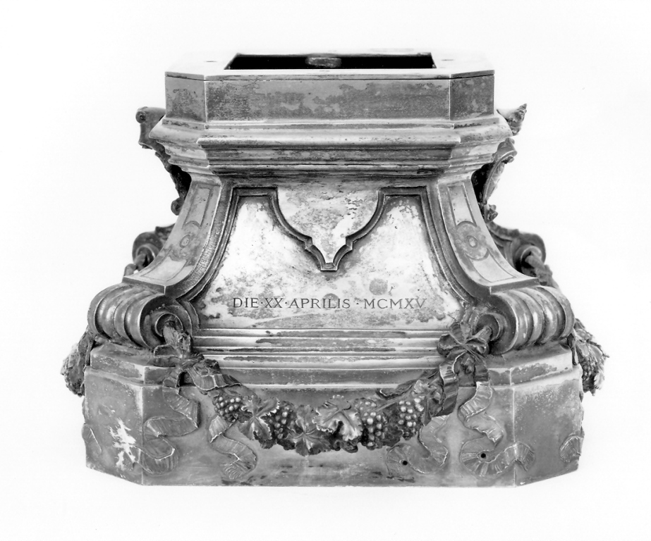 base - produzione italiana (sec. XX)