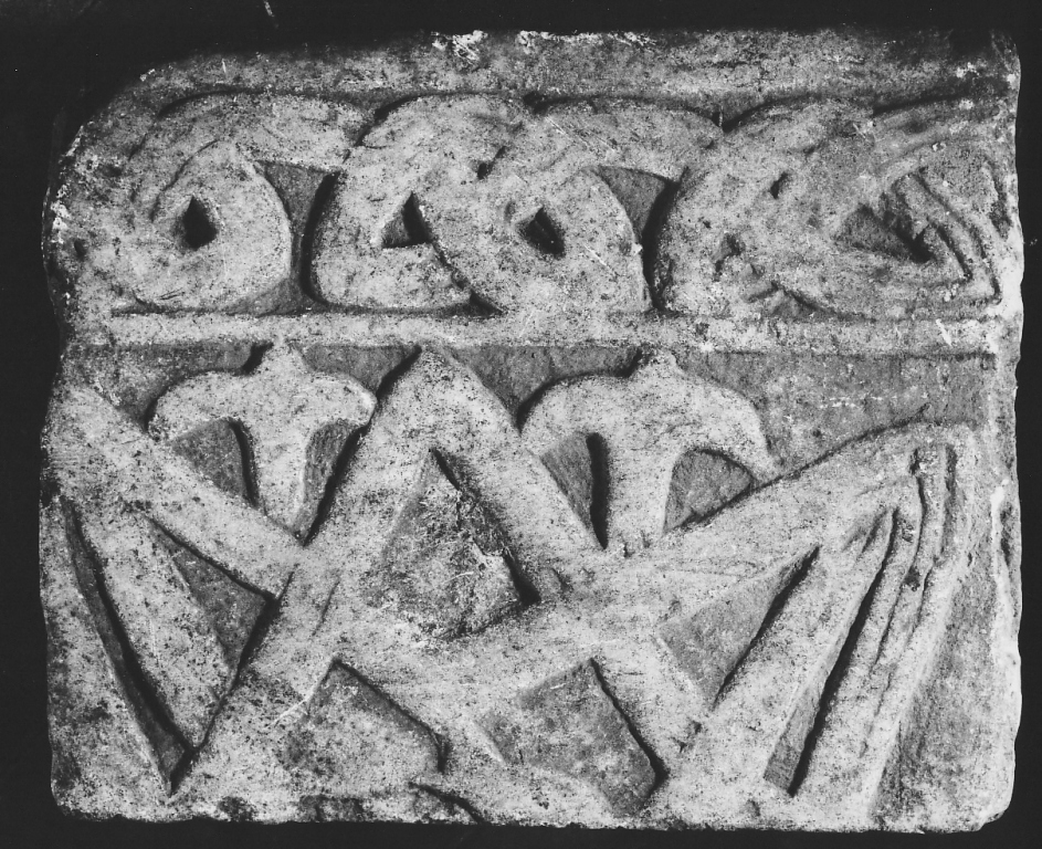 pluteo, frammento - ambito laziale (sec. IX)