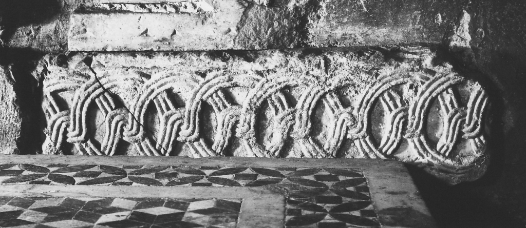 pilastrino, frammento - ambito laziale (sec. IX)